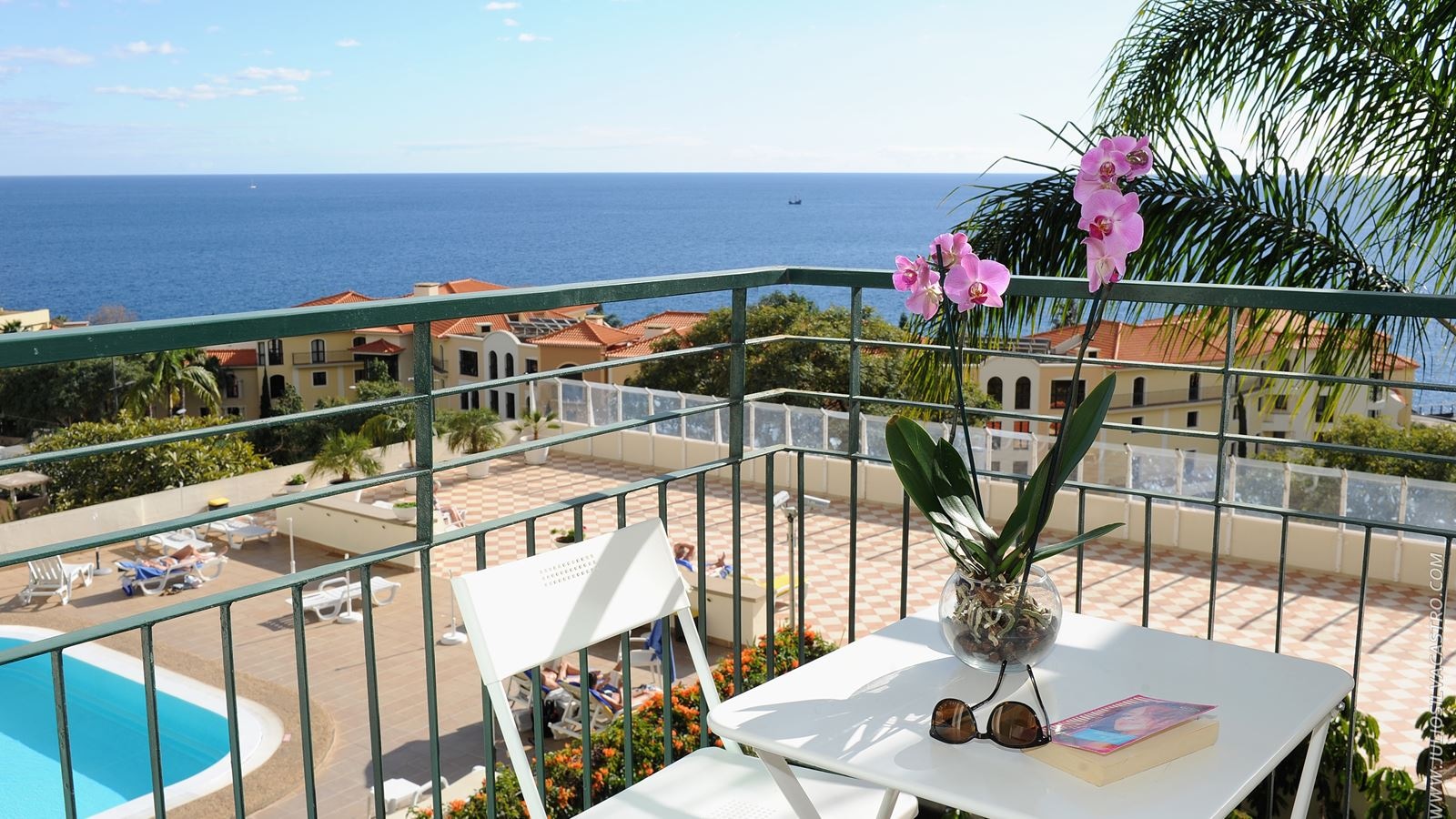 rooms-1-bedroom-apartment-sea-view-balcony-or-terrace