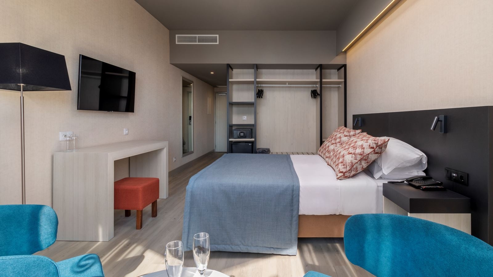 rooms-standard-doubleroom-sea-view