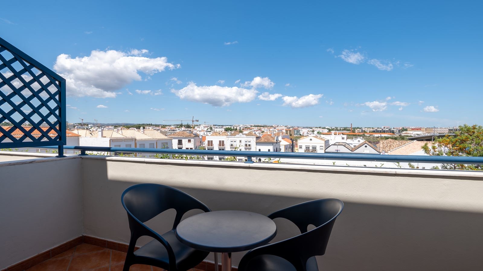 rooms-db--double-standard