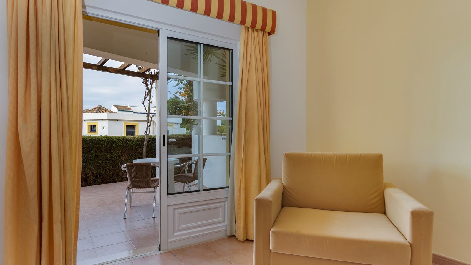 rooms-db-twin-standard