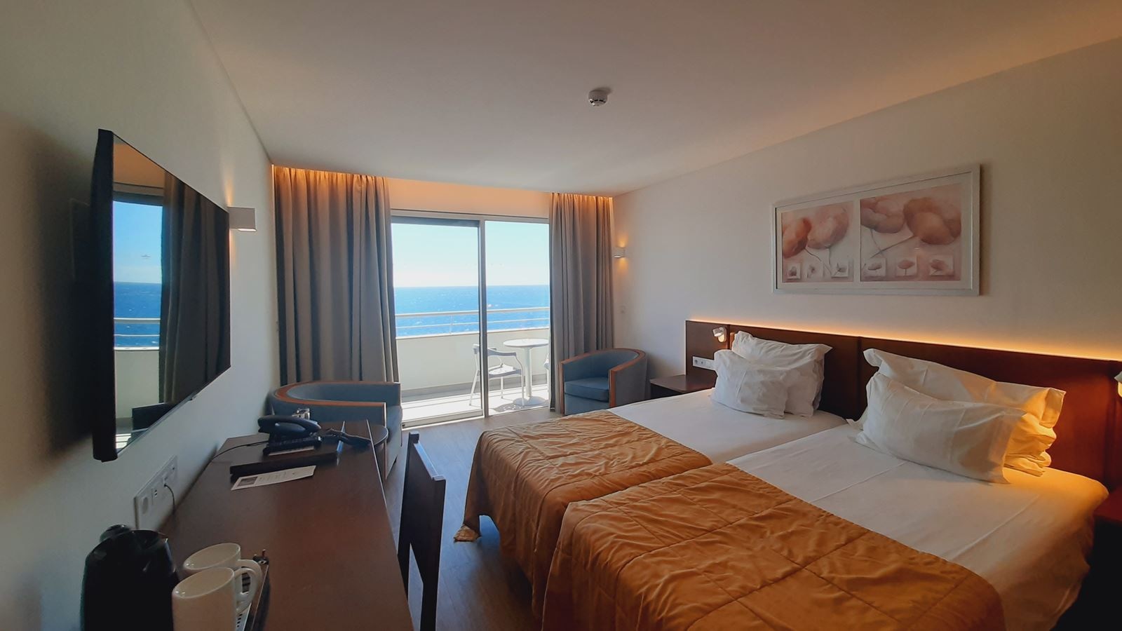 rooms-sv-twin-superior-sea-view