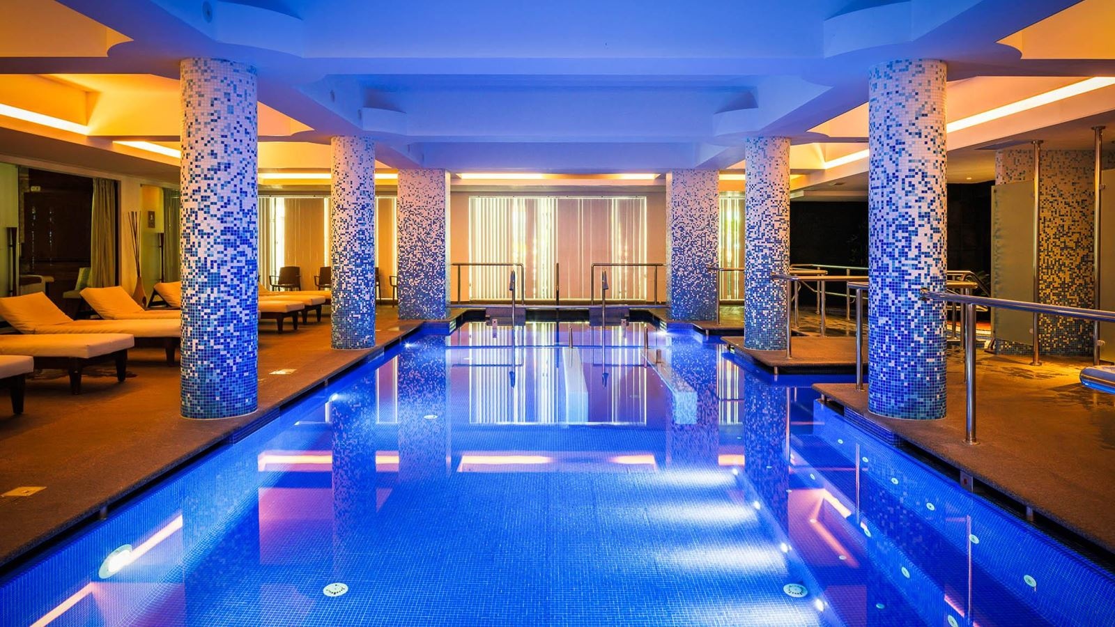 pools-indoor-pool
