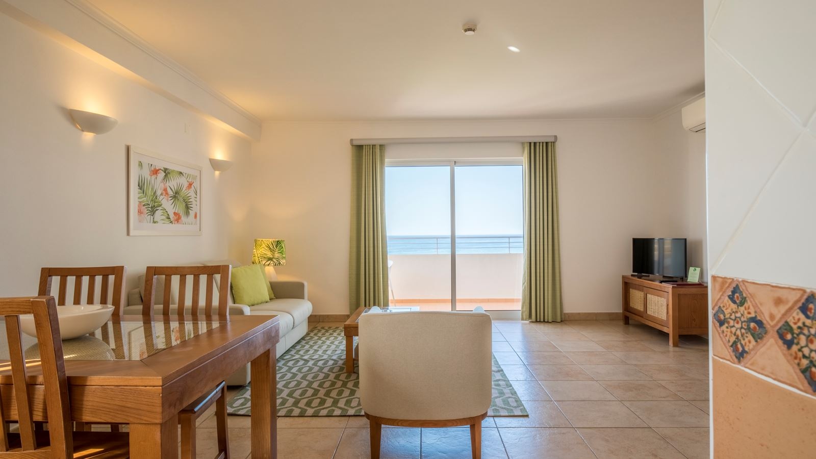 rooms-1v--1bedroom-apartment-sea-view
