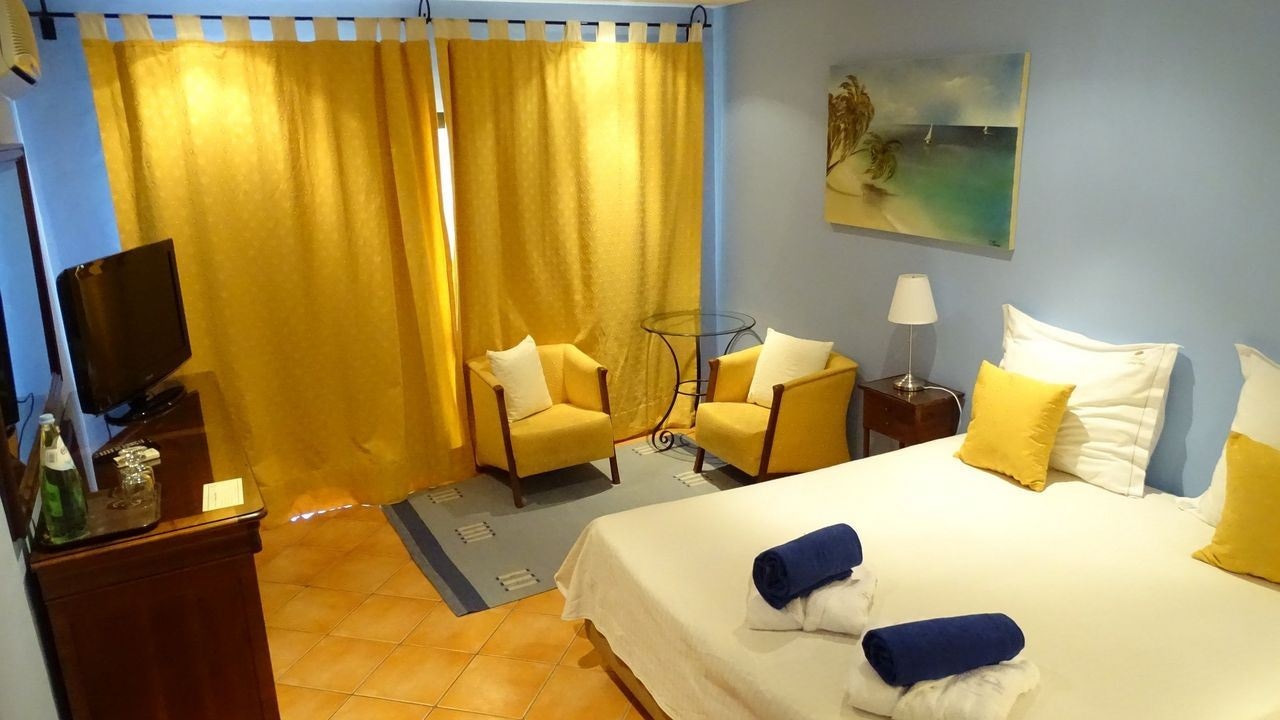 rooms-dl-superior-side-sea-view-with-balcony