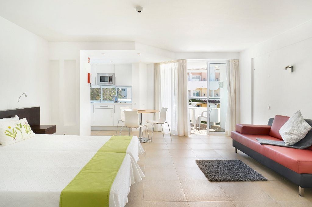 rooms-st--studio-sunset