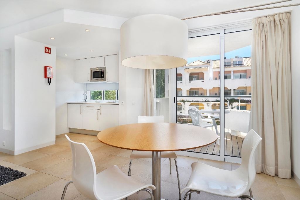 rooms-as--1-bedroom-superior-apartment-sunset