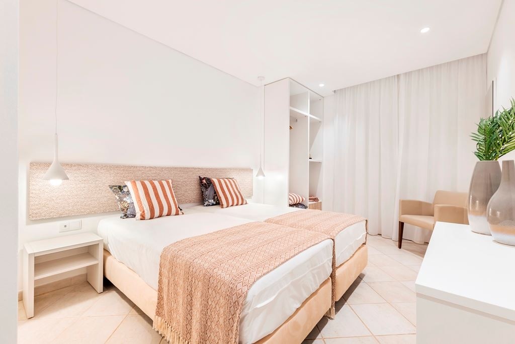 rooms-a1--1-bedroom-apartment