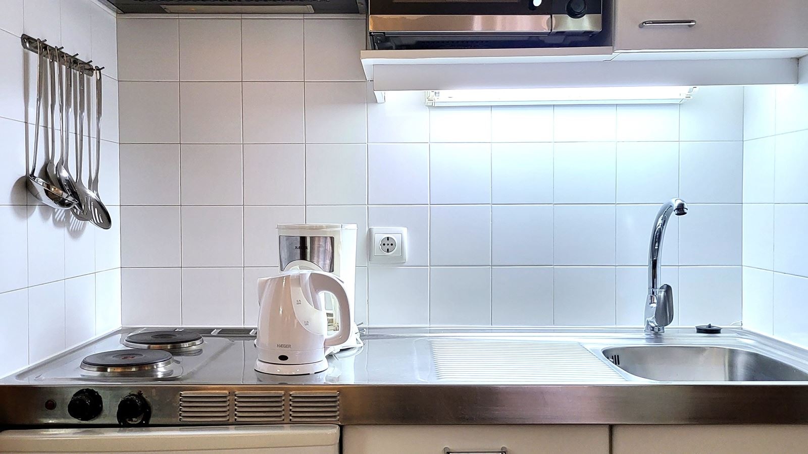 rooms-st--studio-standard-land-view