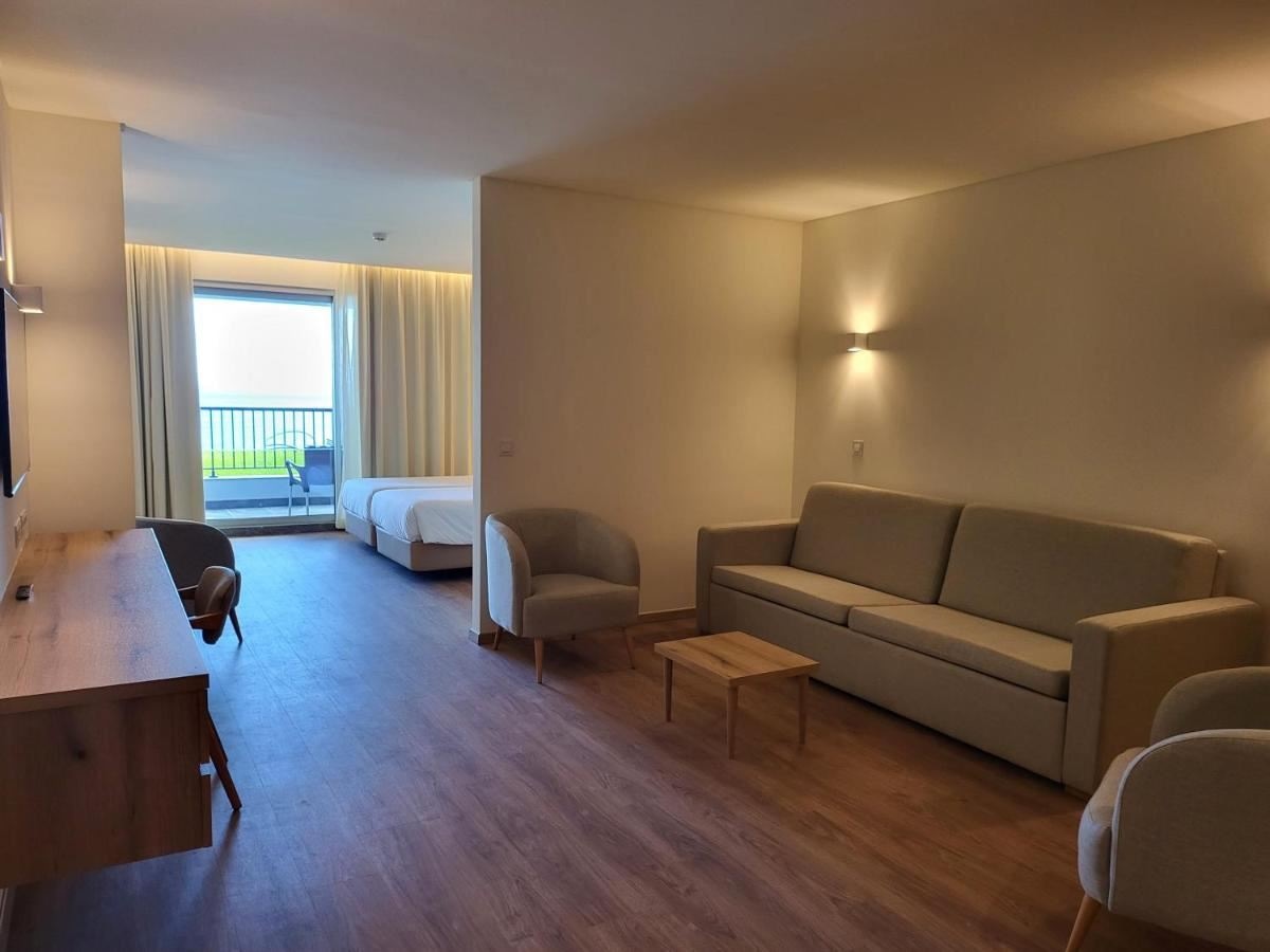 rooms-js--junior-suite-superior-sea-view