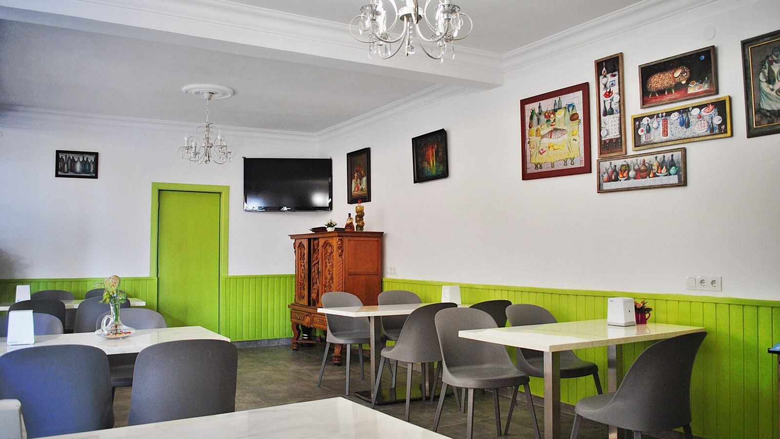 restaurants-restaurant