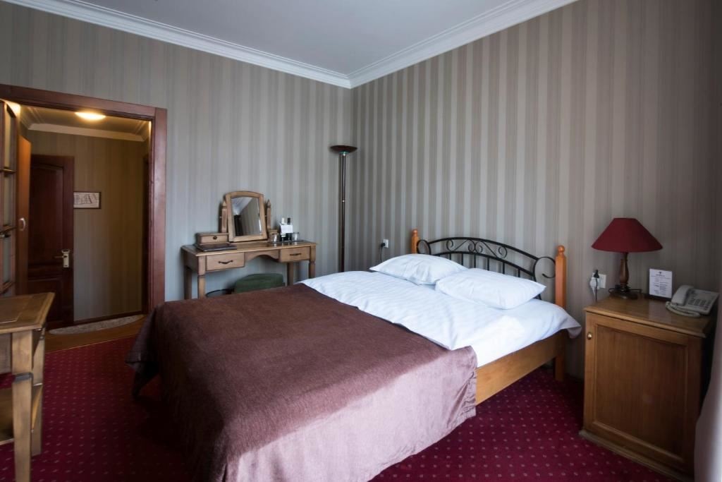 rooms-room-standard-twindbl