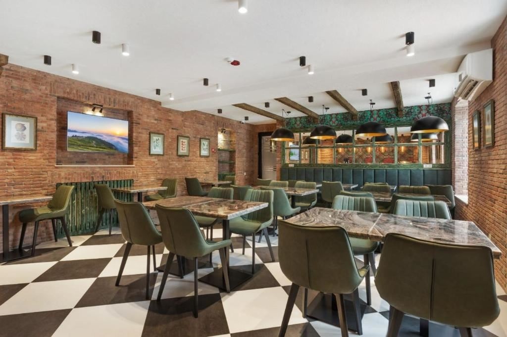 restaurants-restoraunt