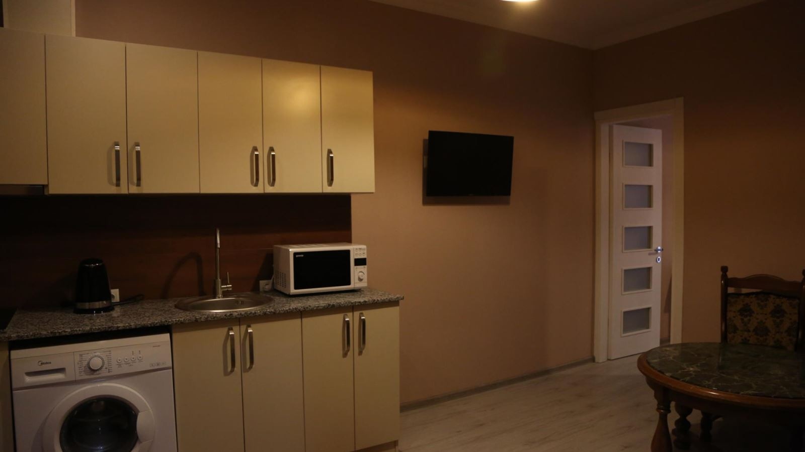 rooms-family-rooms-with-kitchen