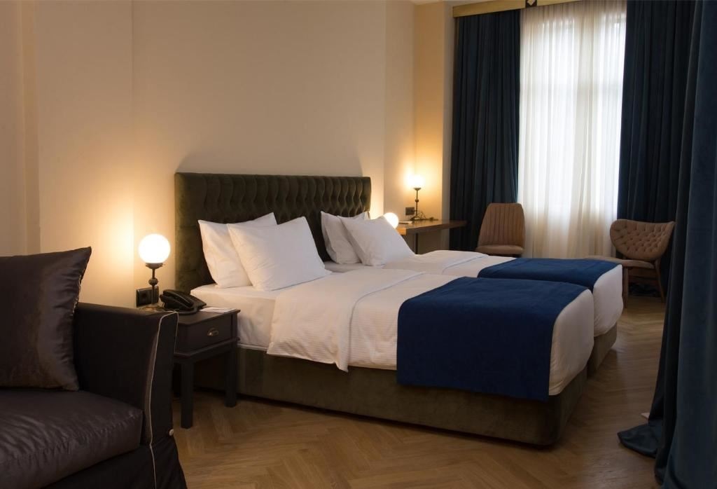 rooms-dbltwin-deluxe