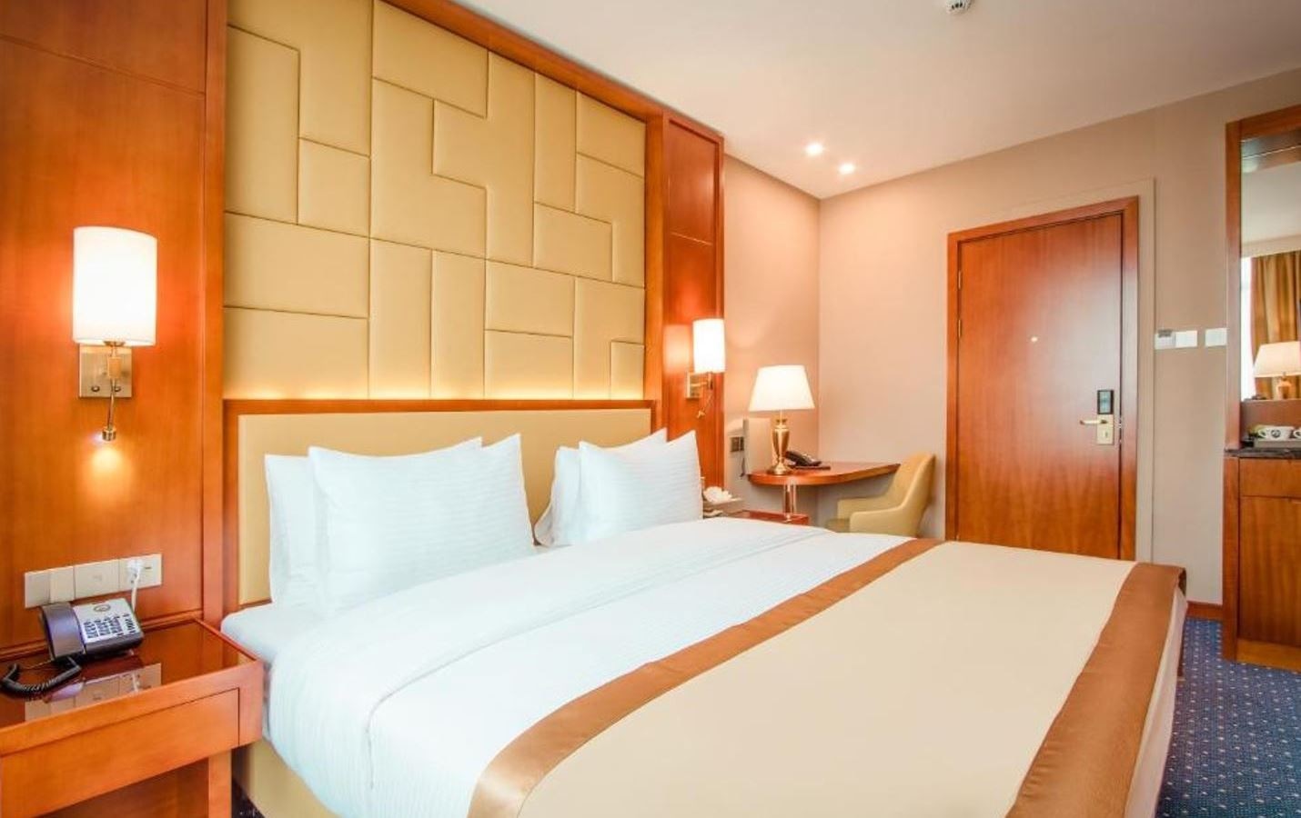 rooms-standard-double-room