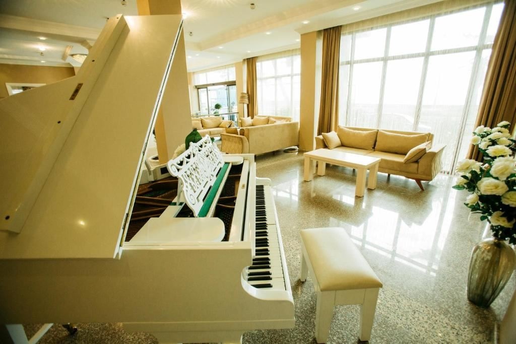 general-main-building