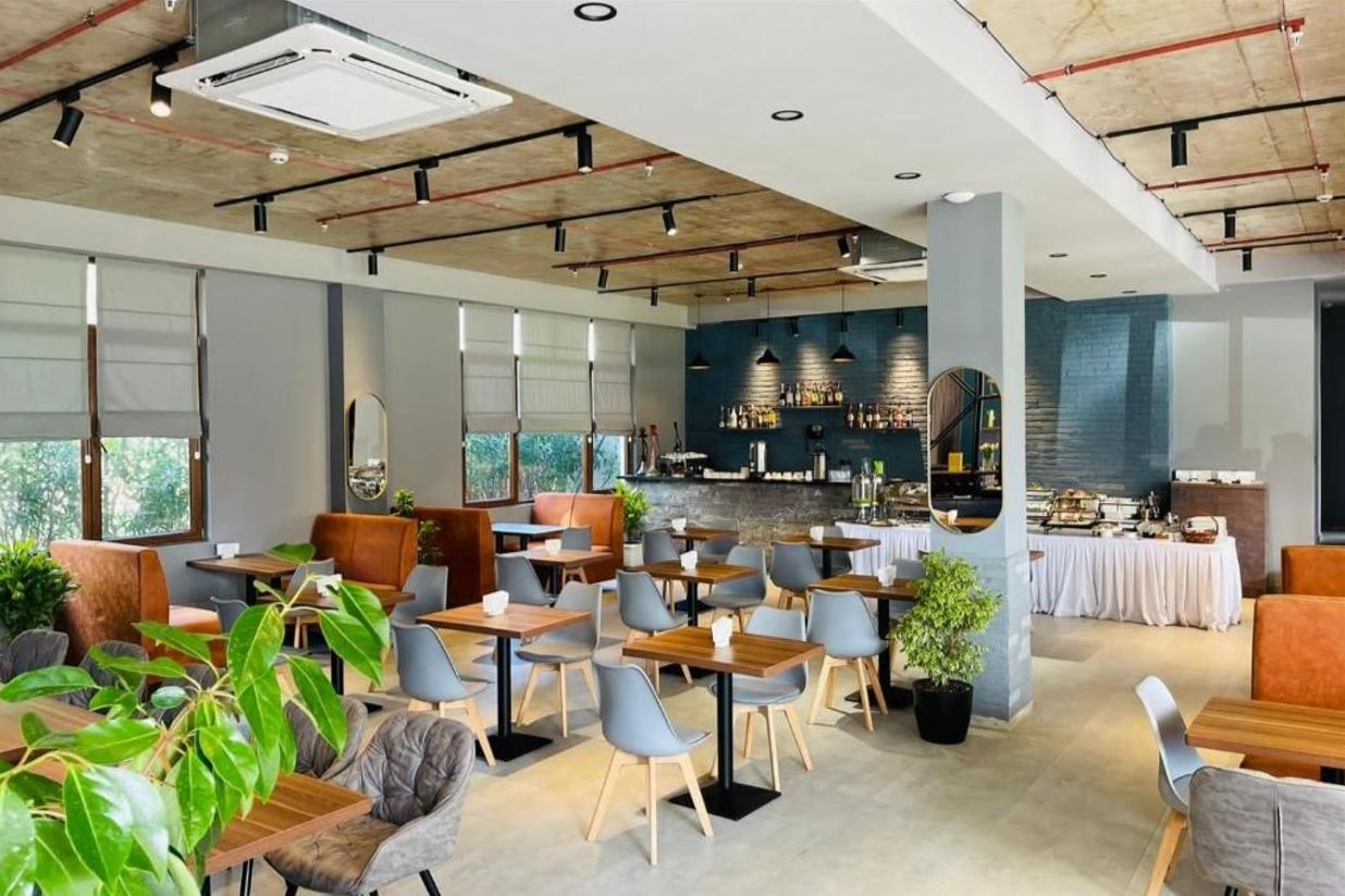 restaurants-restaurant