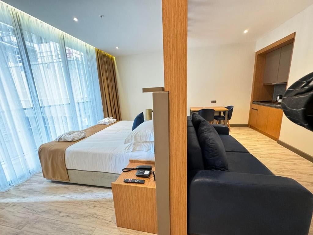 rooms-dbl-junior-suite