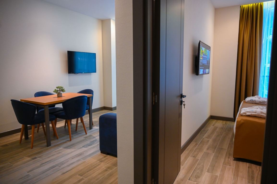 rooms-studio+one-bedroom-dbl