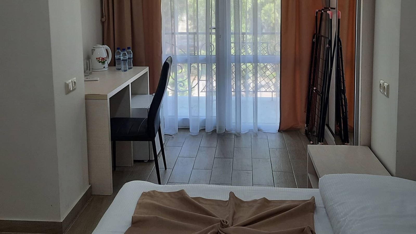 rooms-trpl-with-garden-views