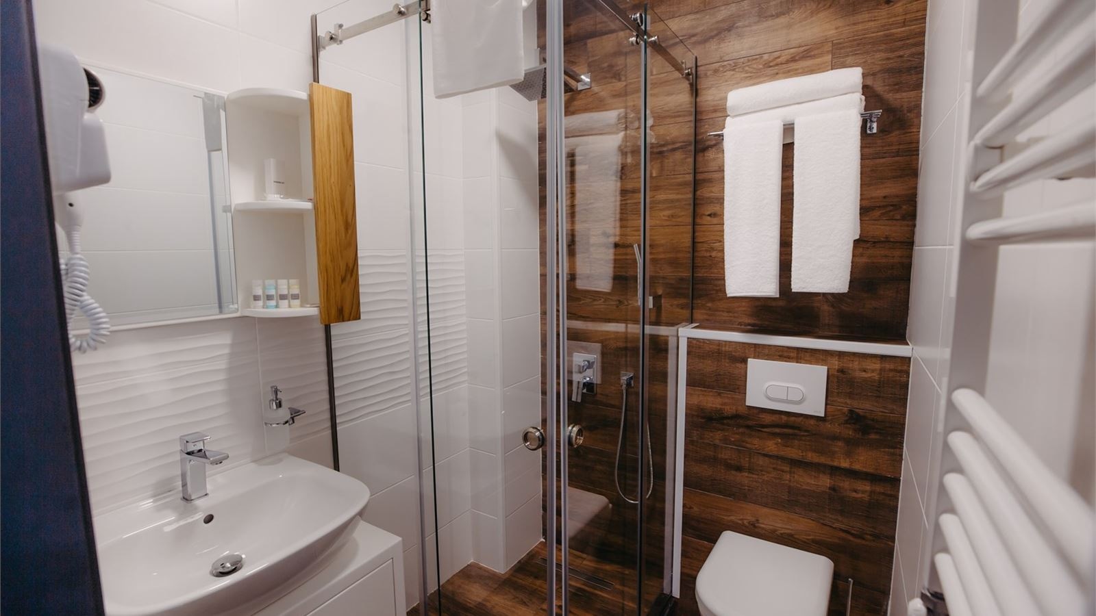 rooms-family-suite-withn-panorama-view