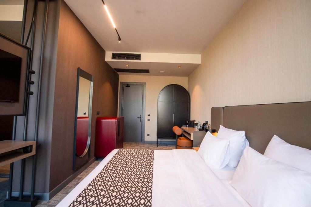 rooms-suite-with-terrace-dbl