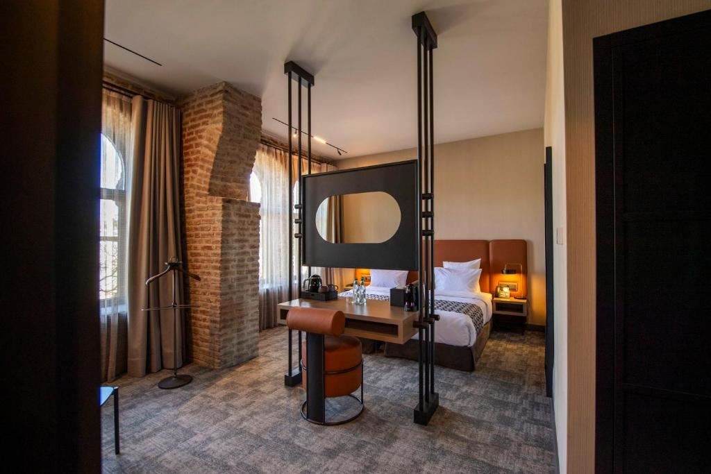 rooms-deluxe-kingtwin-dbl