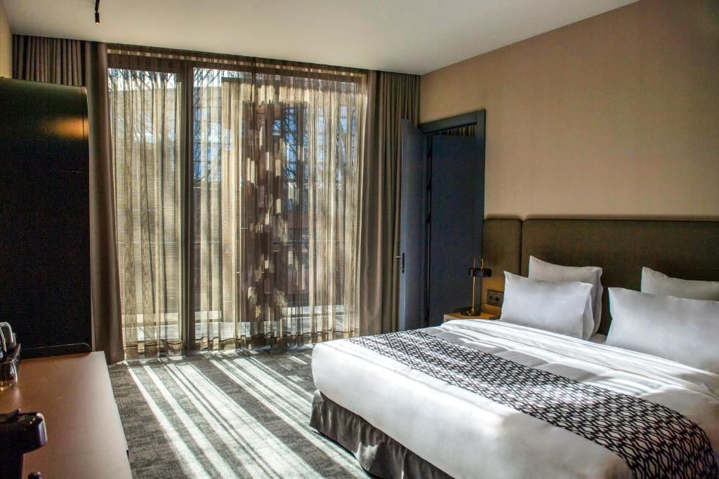 rooms-superior-with-terrace