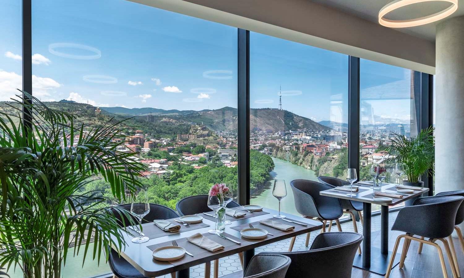 restaurants-tita-restaurant