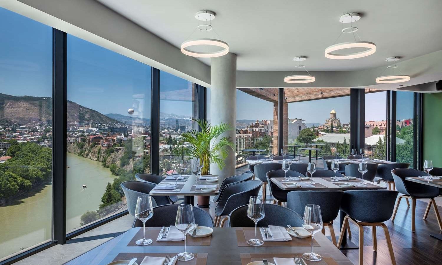 restaurants-tita-restaurant