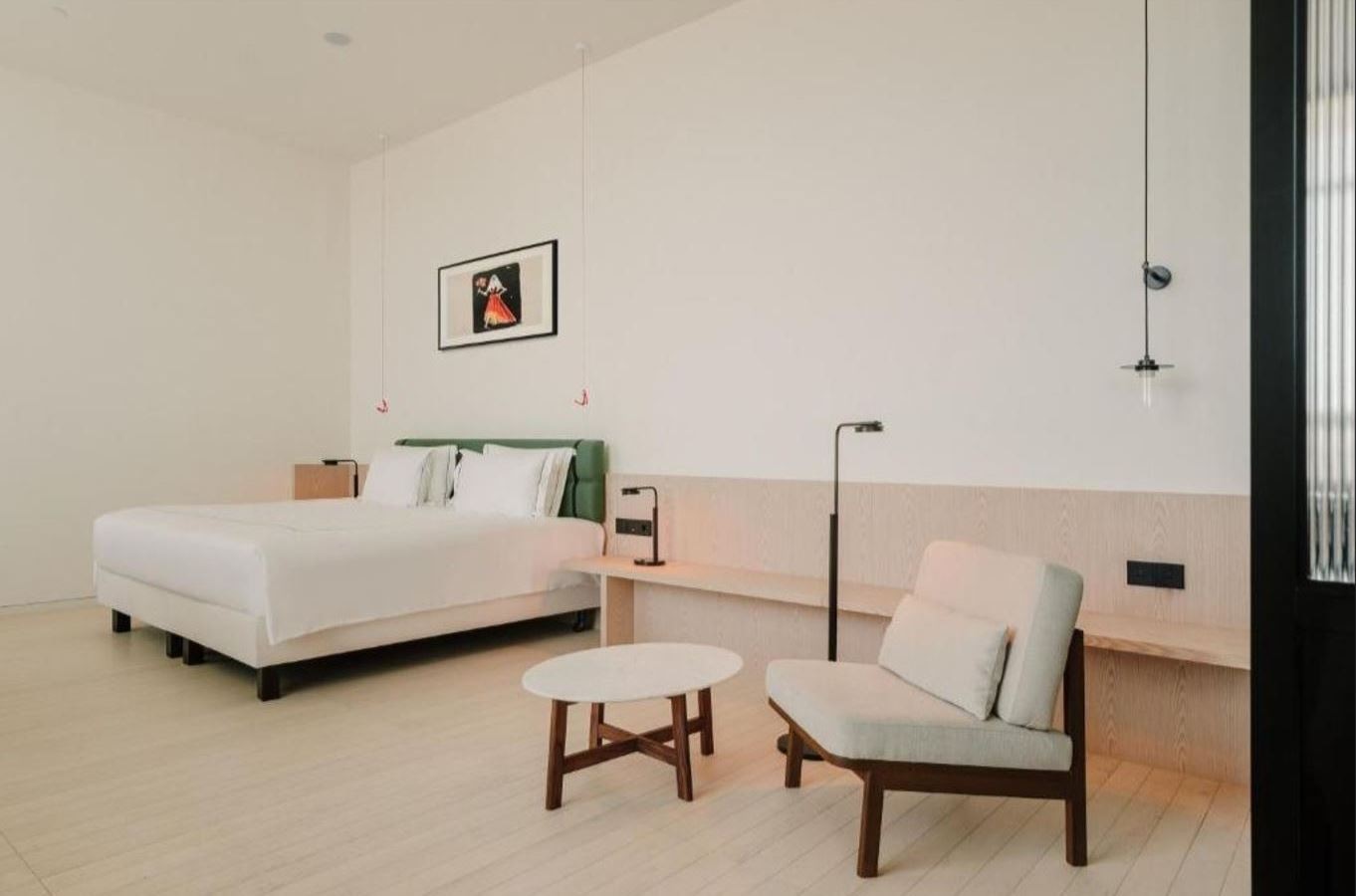 rooms-executive-queen-room