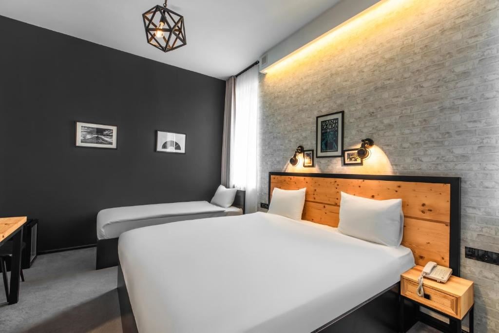 rooms-family-room-3-pax-доп-реб-до-599-без-места