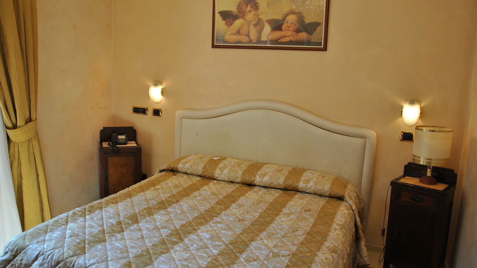 rooms-ambassador-double-single-use