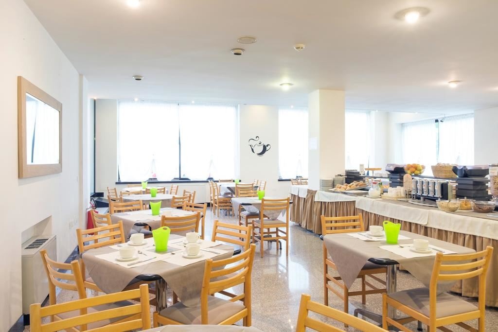 restaurants-restaurant