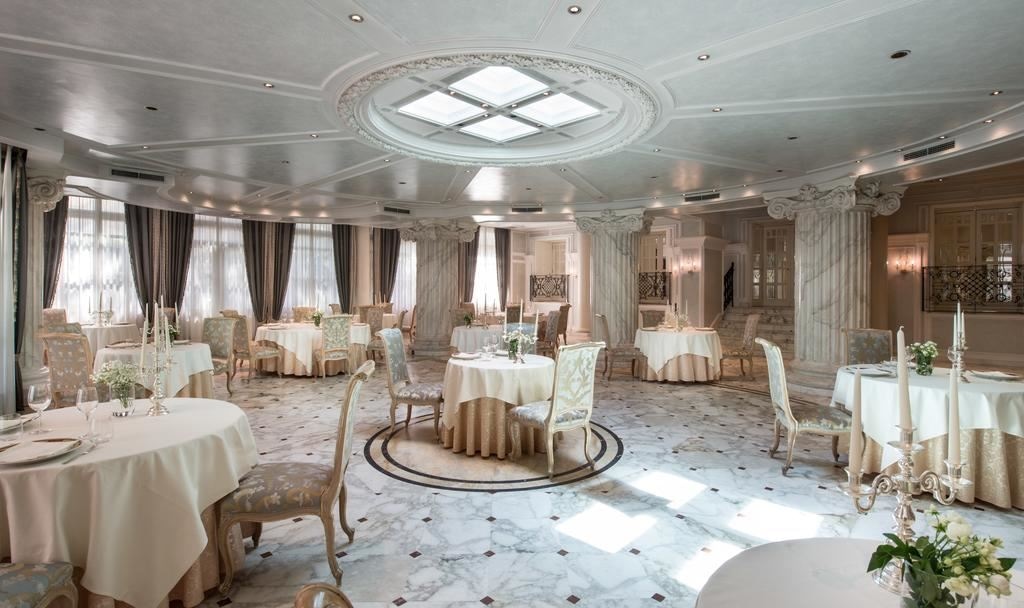 restaurants-restaurant