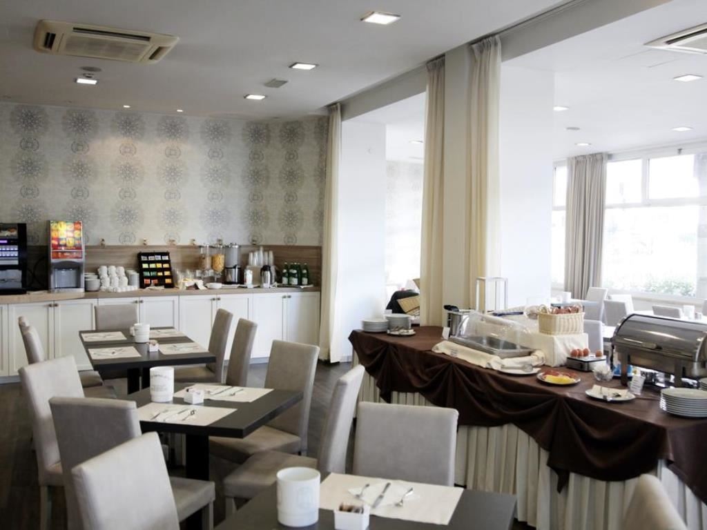 restaurants-restaurant