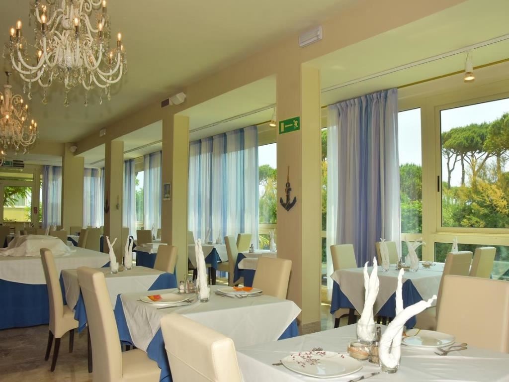 restaurants-restaurant