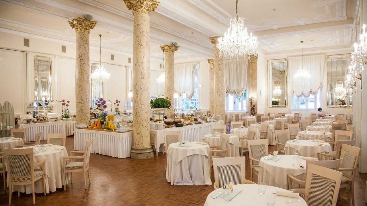 restaurants-restaurant