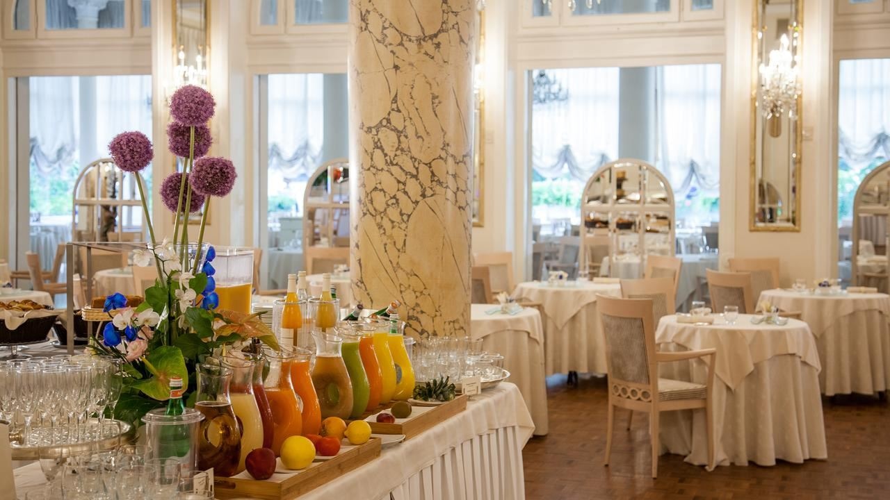 restaurants-restaurant