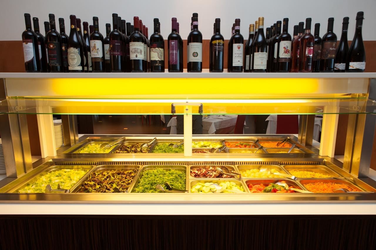 restaurants-restaurant