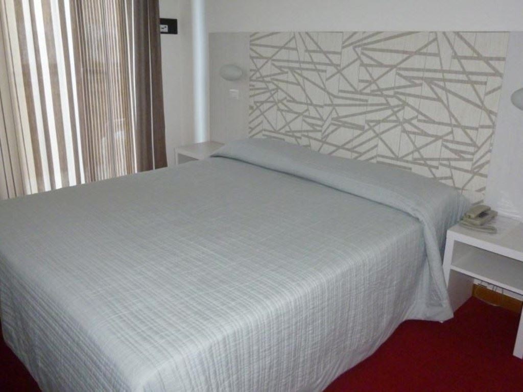 rooms-standard-room-with-balcony