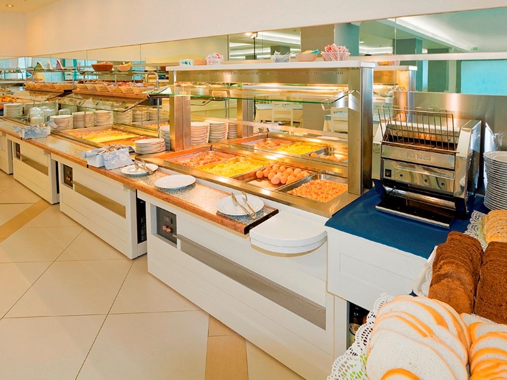 restaurants-restaurant