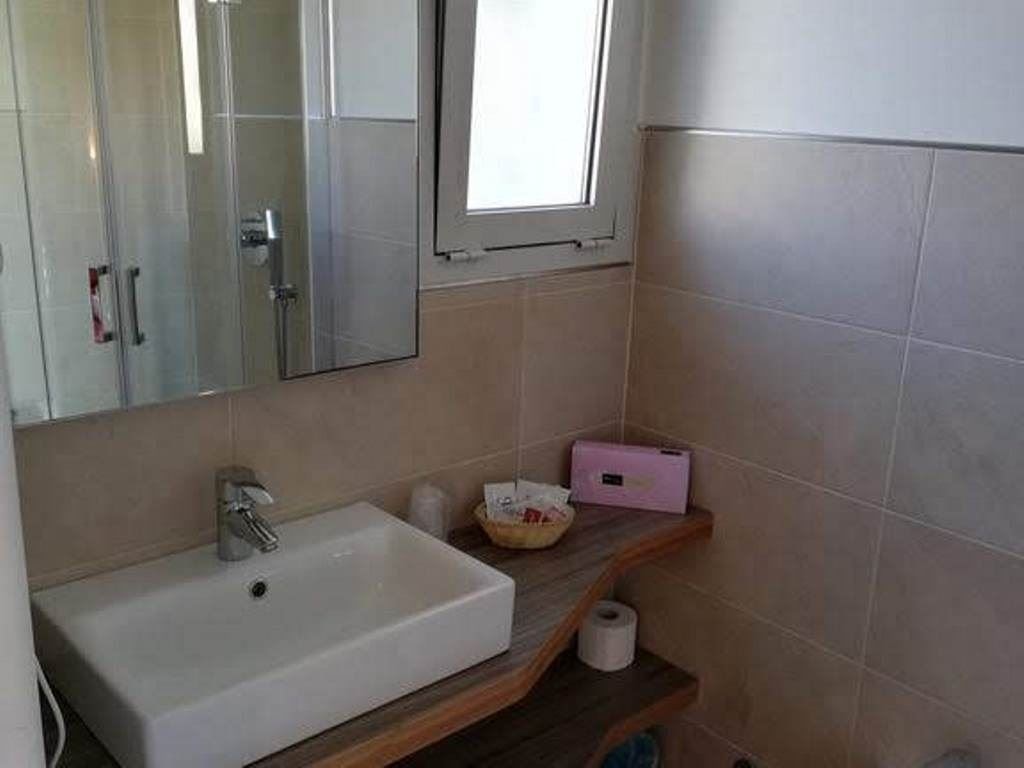 rooms-standard-room-with-balcony