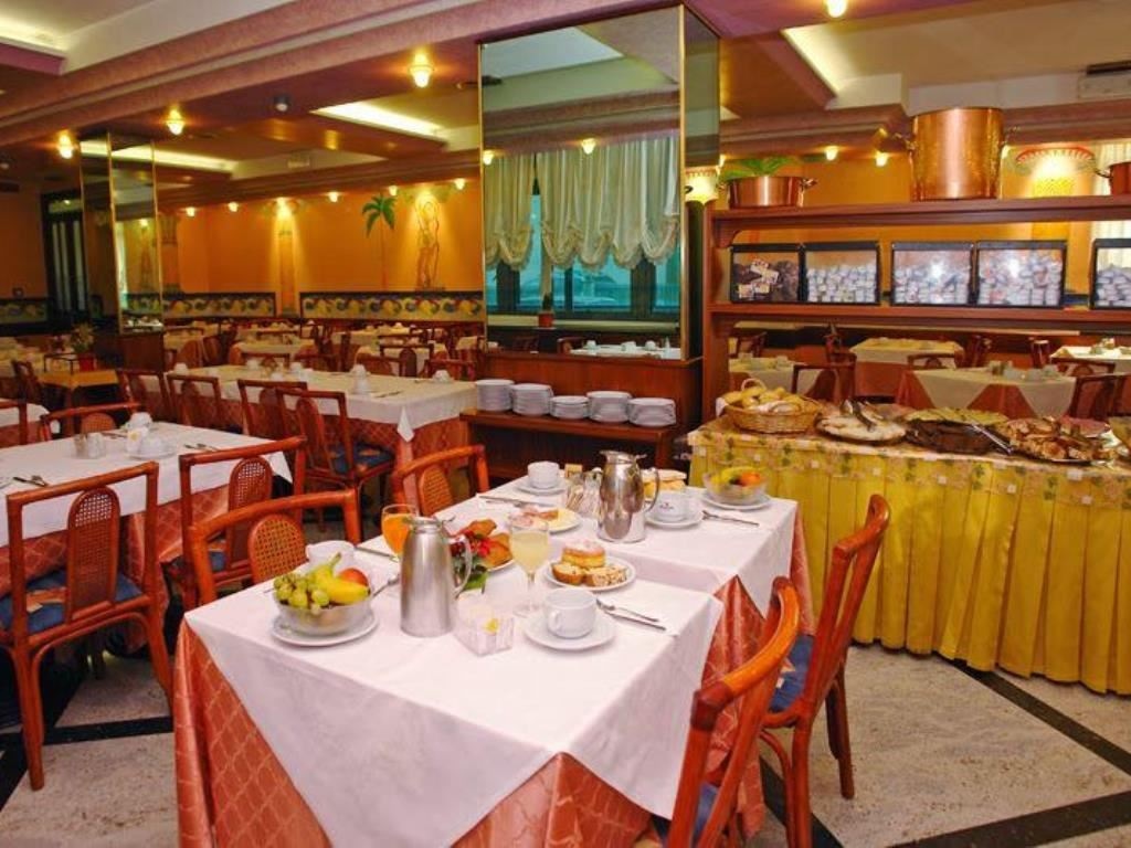 restaurants-restaurant