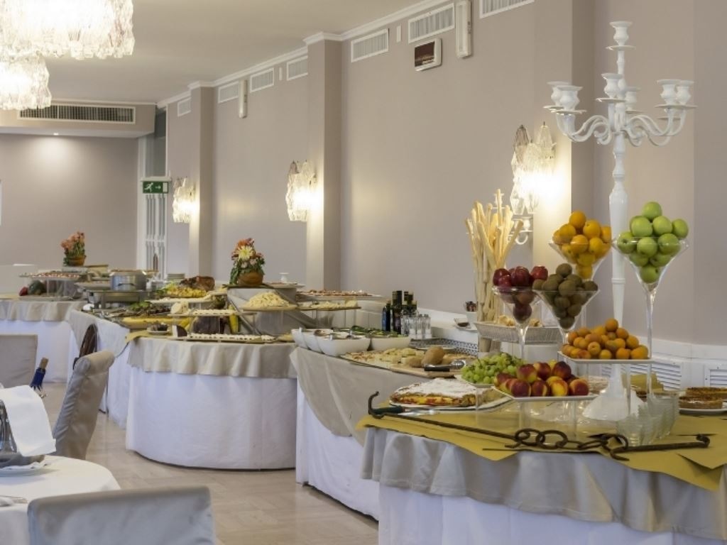 restaurants-restaurant