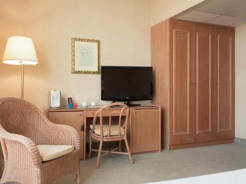 rooms-space-room-2-pax