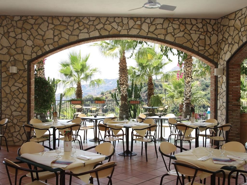 bars-bar-piscina-olimpo