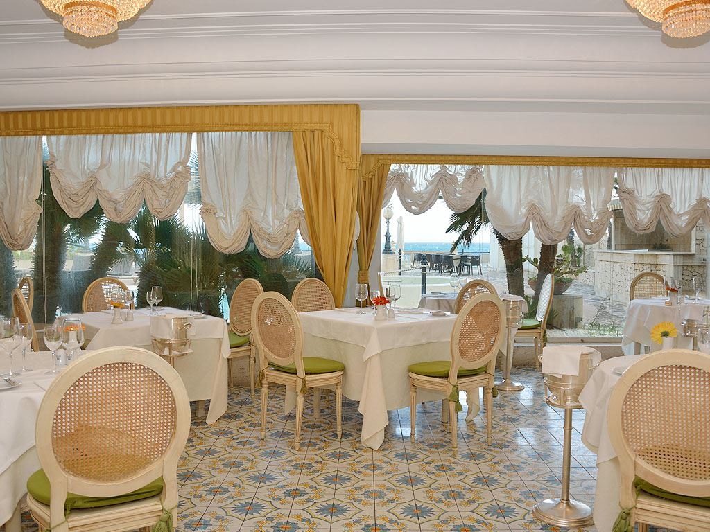 restaurants-restaurant