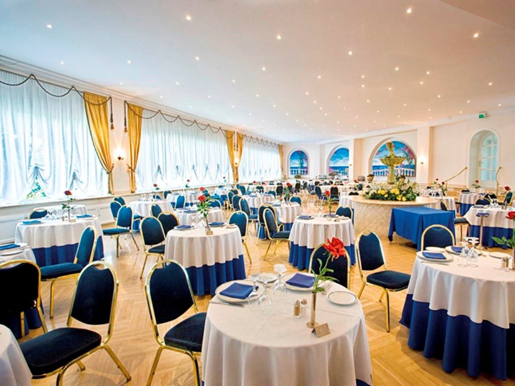 restaurants-restaurant