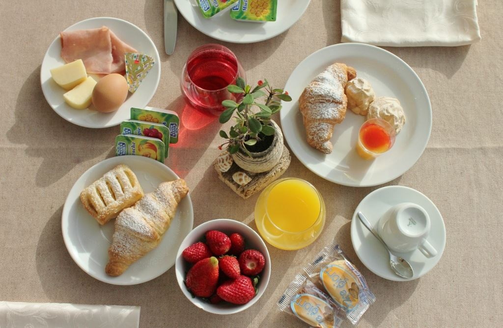 restaurants-restaurant